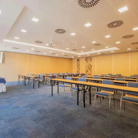 Clarion Congress Hotel 4*