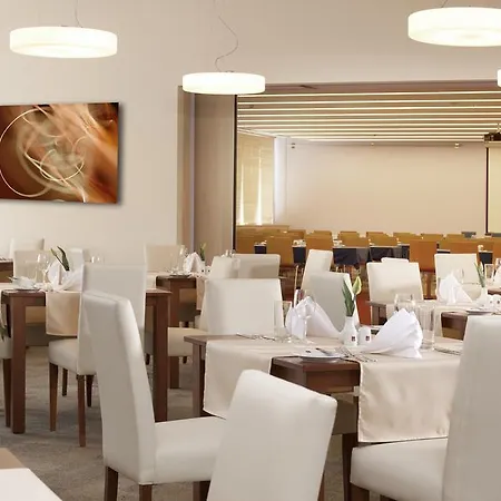 Hotel Clarion Congress 4*