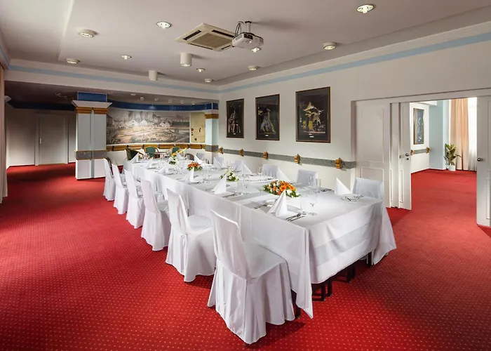 Clarion Congress فندق