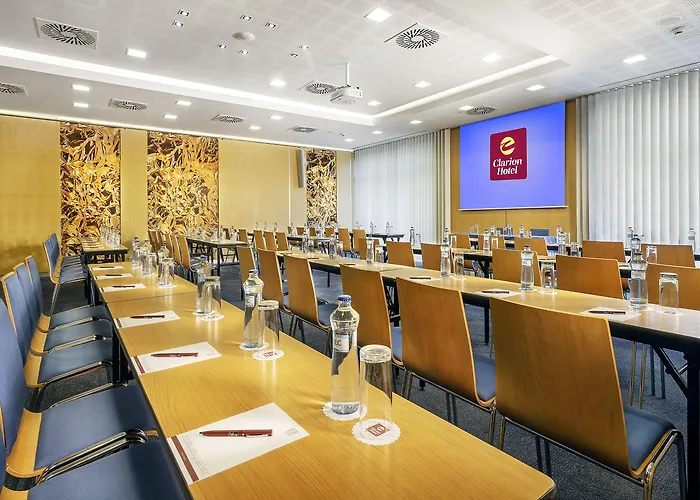 Отель Clarion Congress